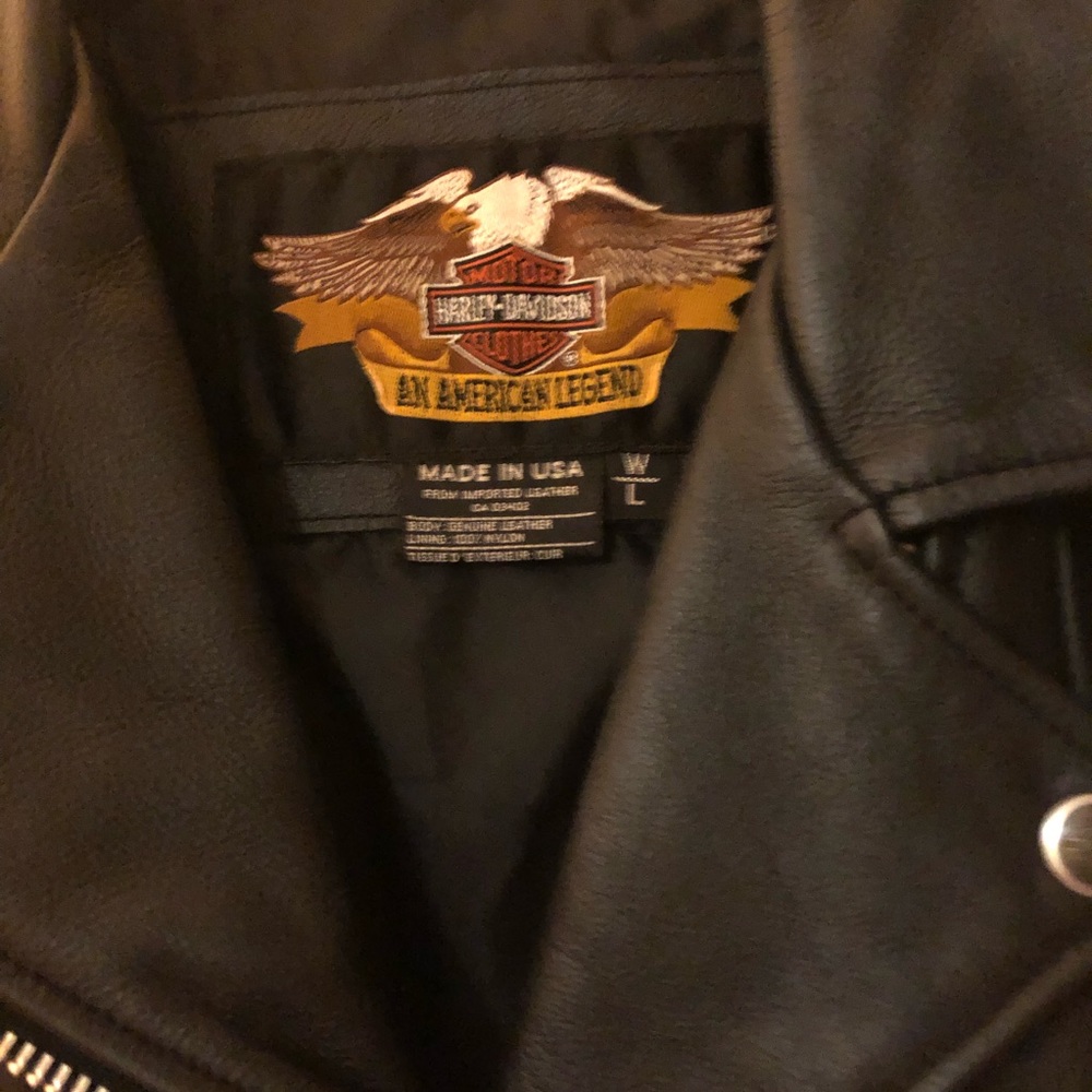 Womens sz L Harley Davidson leather motorcycle jacket.